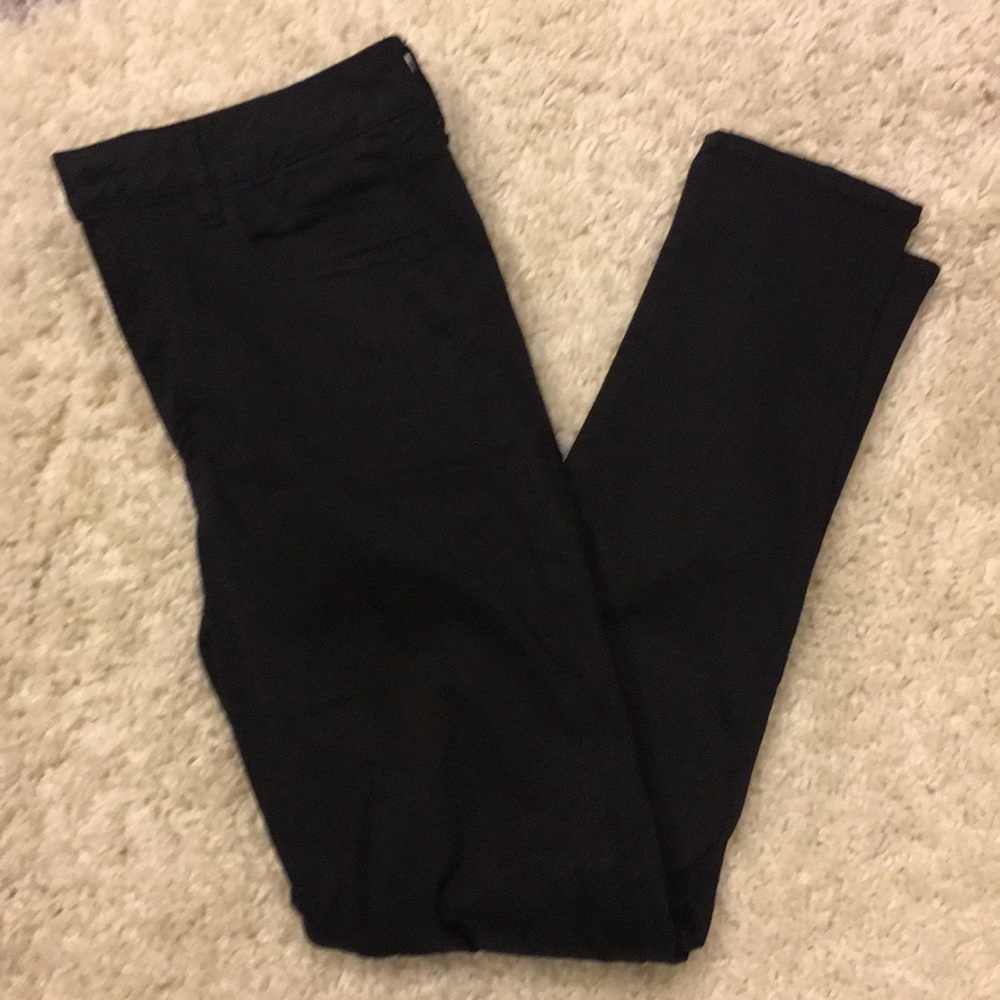 Hi-rise black jeggings